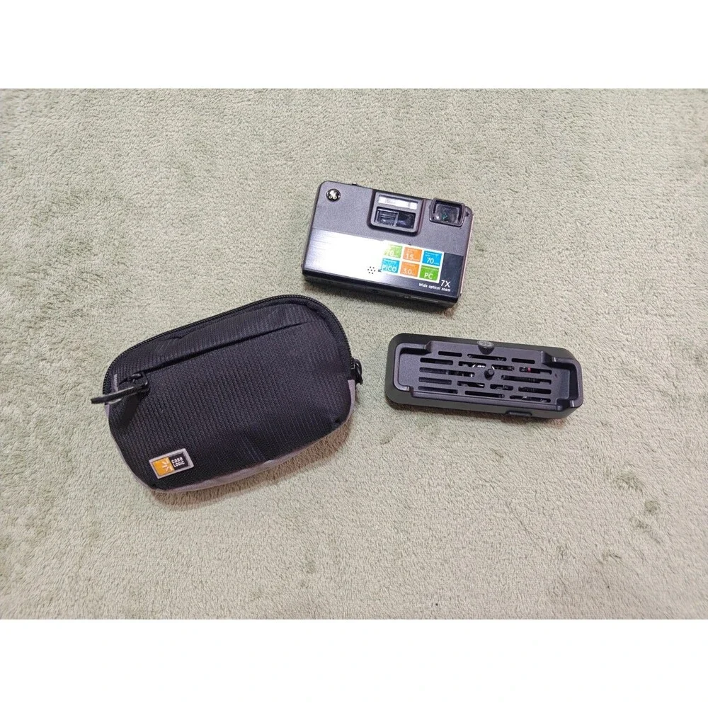GE PJ1 14.1MP Digital Camera Built In Pico Projector Dock Case Logic READ!